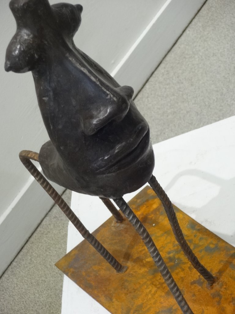 la minotaure : sculpture
					béton