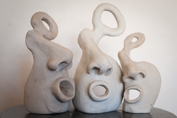  Trois : scupture terre